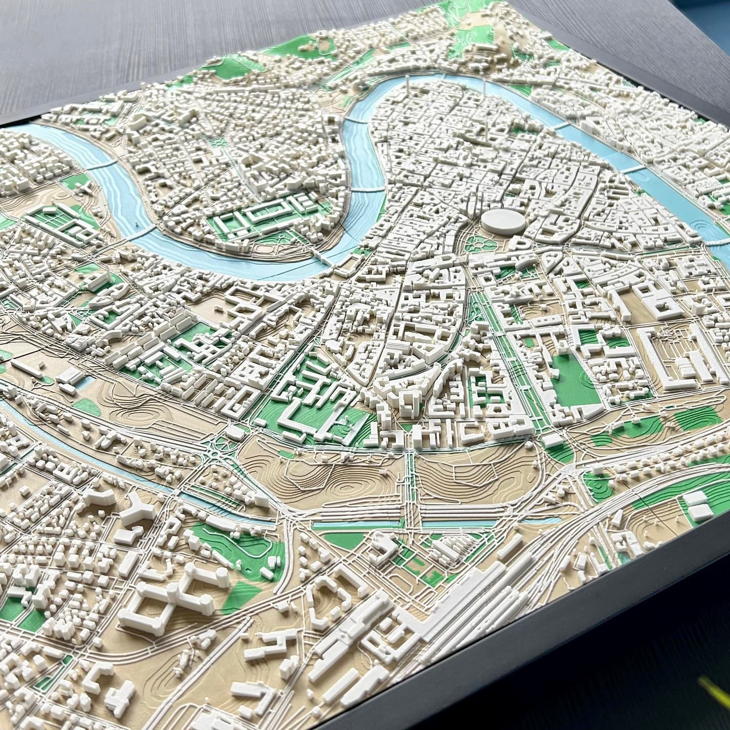 Lichtbild Manufaktur: Discover die schönsten Orte der Welt als 3D Modell