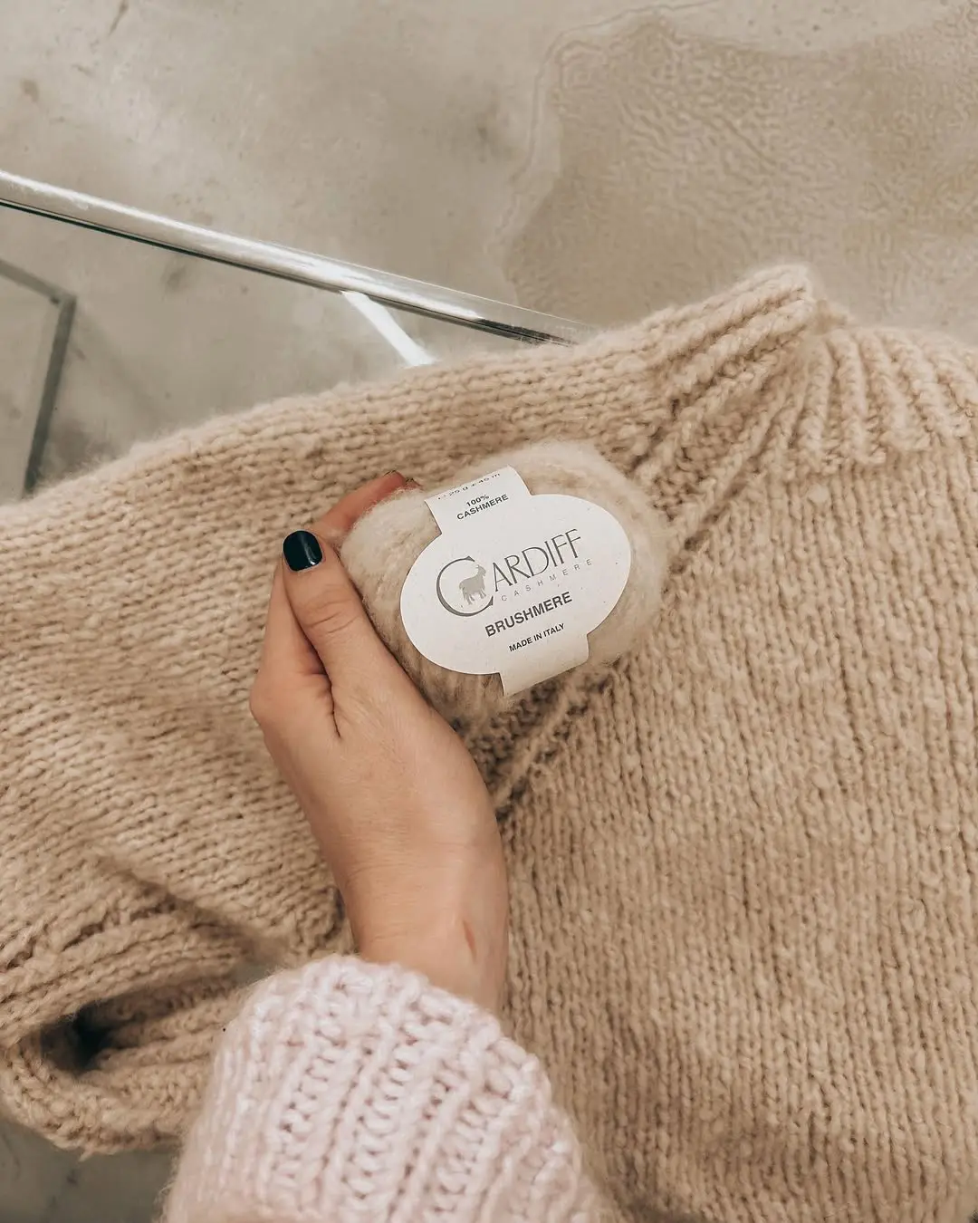 Persönliche Erfahrung mit Oonique – Mein Fazit zum schönen Stricken mit weicher Wolle und klarer Farbgestaltung.